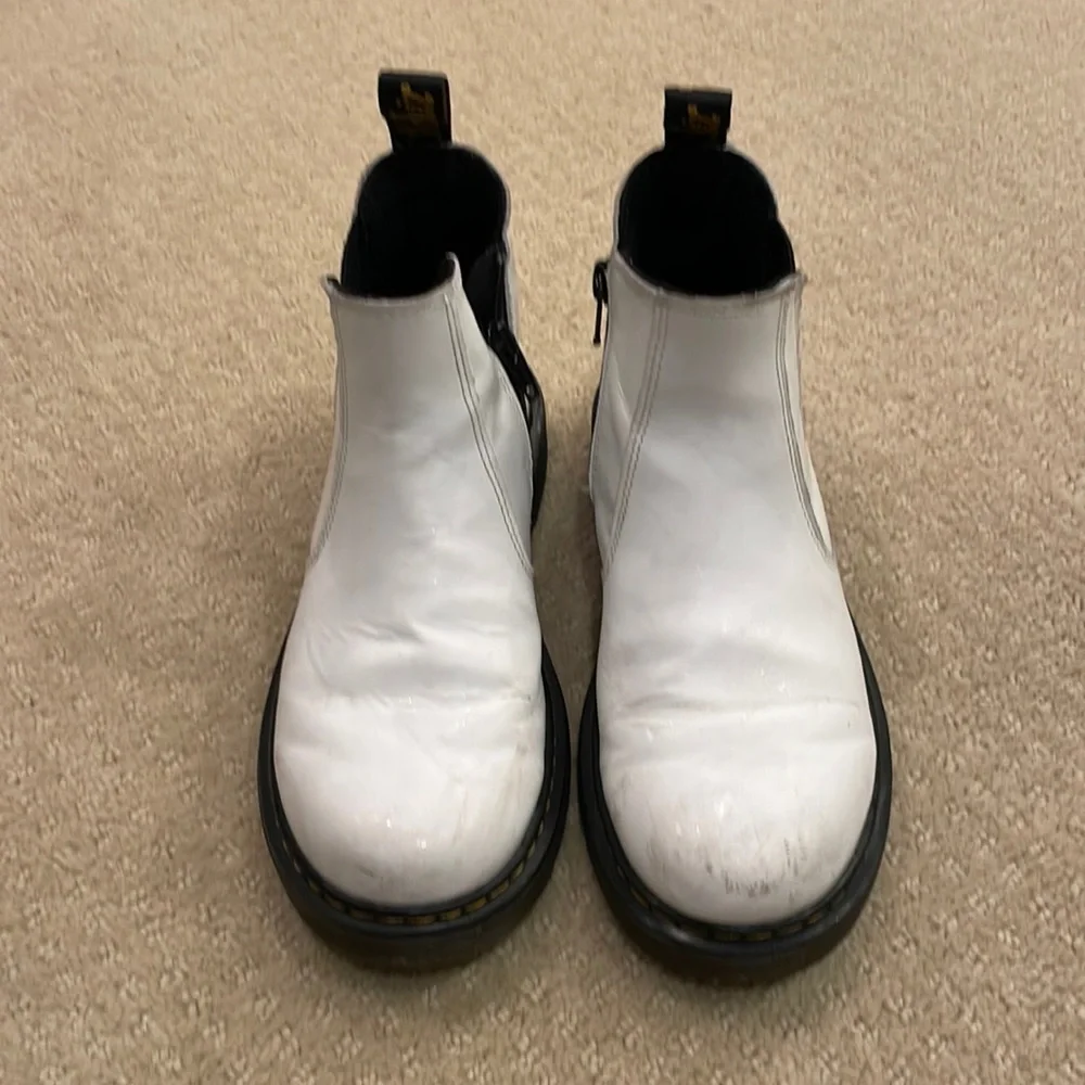 White Dr. Marten side zip Boots. Size 3 kids - Picture 1 of 5